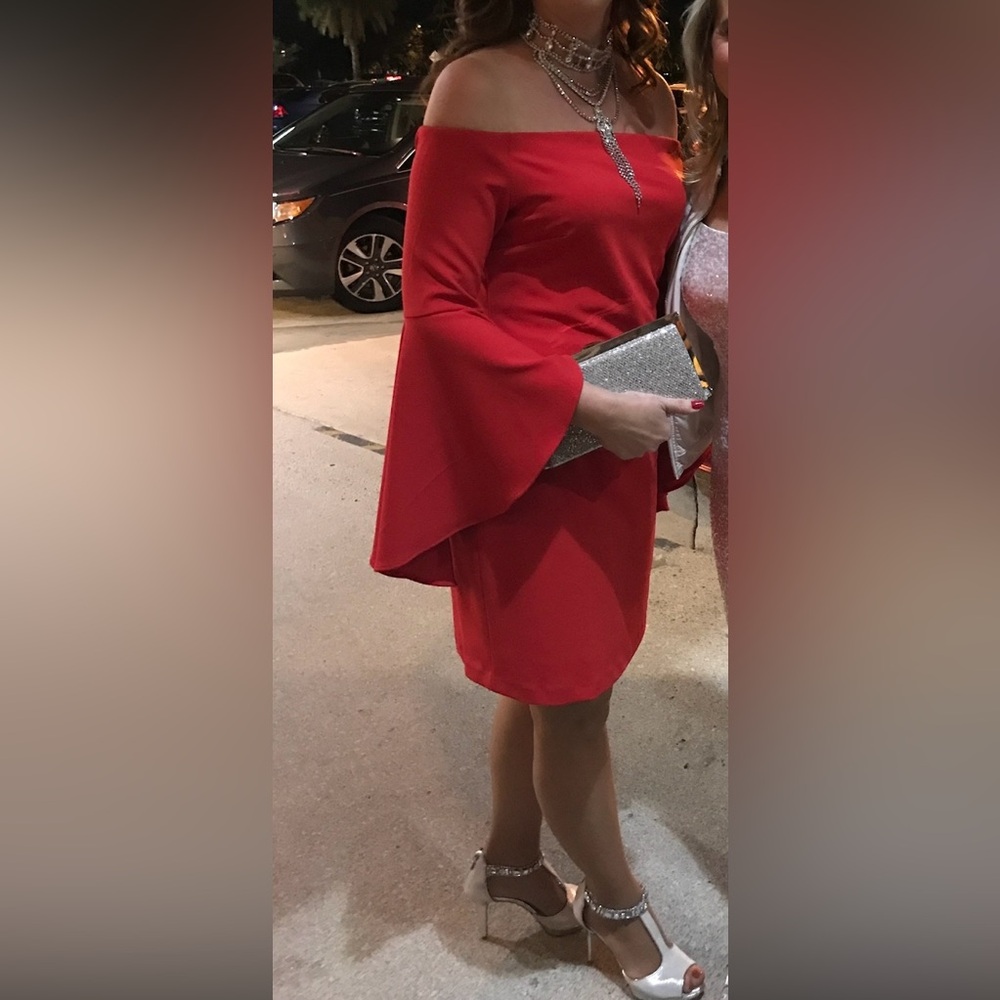 Vince Camuto Vibrant Red  Off Shoulder Knee Length Evening